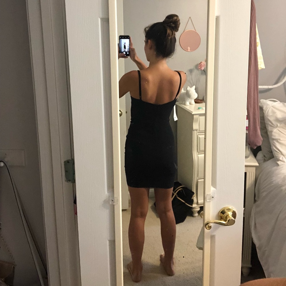 Tobi Black Bodycon Dress - Picture 4 of 8